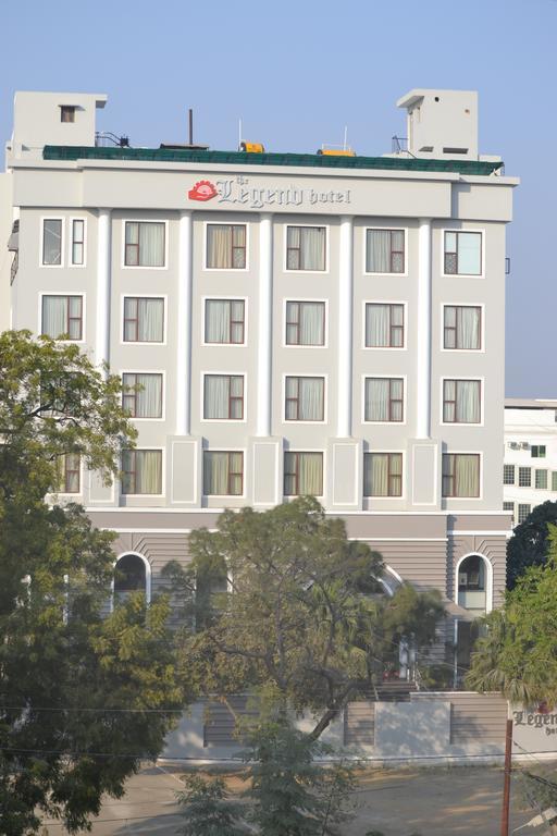 The Legend Hotel Prayagraj Esterno foto